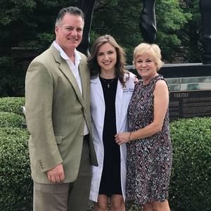 Meet your Posher, Becca